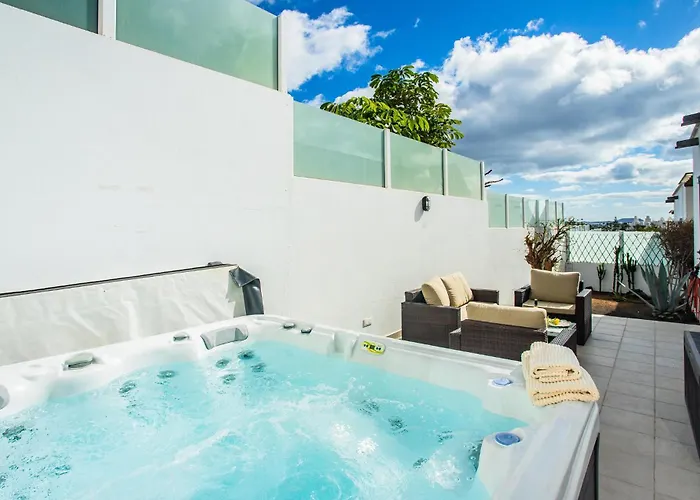 Gorgeous In Palmas Playa Blan With Private Swimming Pool, Be Inside Or Outside 펜션 플라야블랑카