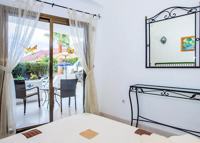 Gorgeous In Palmas Playa Blan With Private Swimming Pool, Be Inside Or Outside * 플라야블랑카