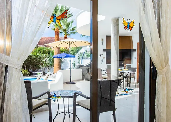 Holiday home Gorgeous In Palmas Playa Blan With Private Swimming Pool, Be Inside Or Outside Playa Blanca (Lanzarote)